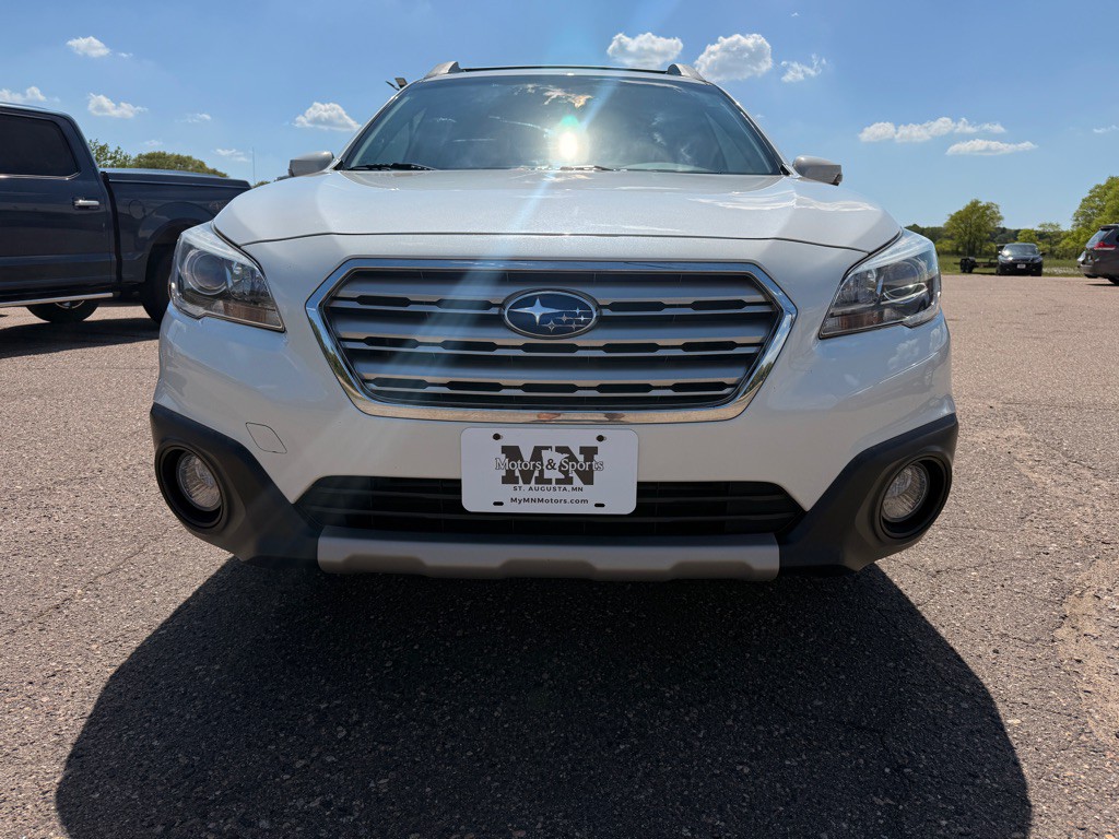 2017 Subaru Outback Image 2