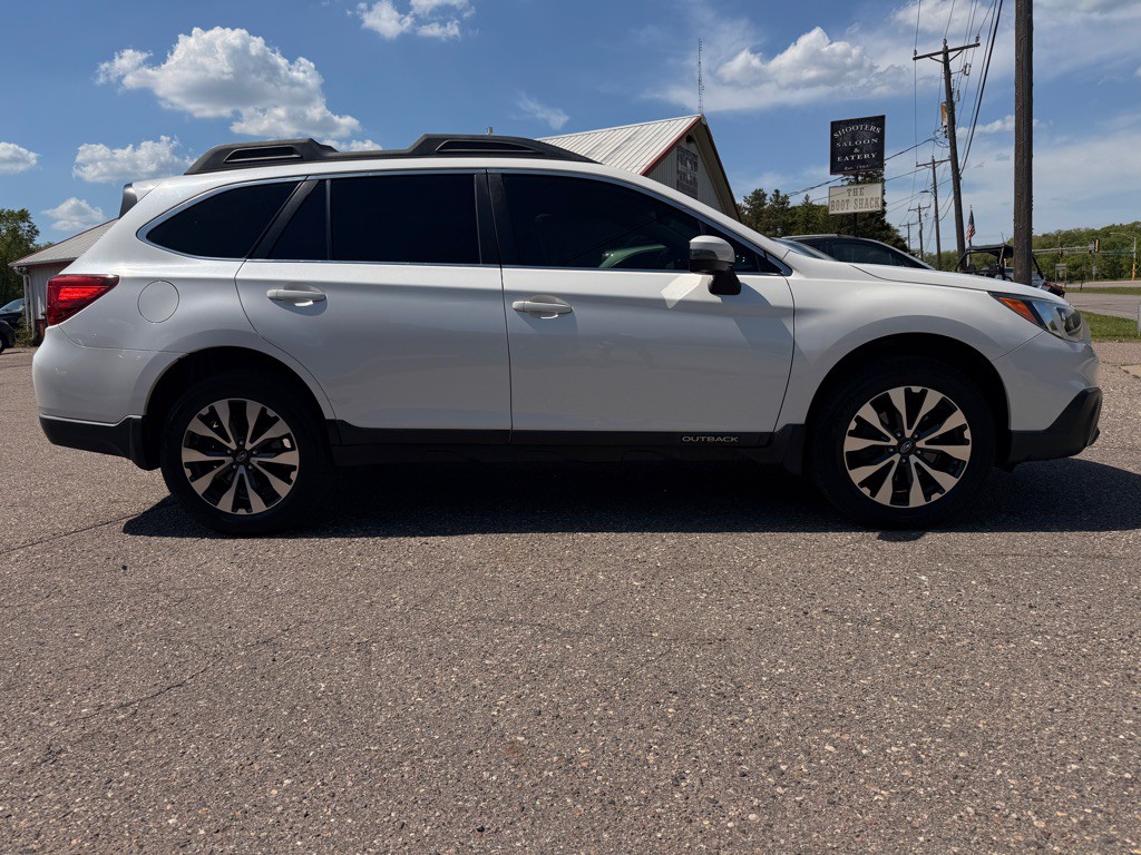 2017 Subaru Outback Image 4