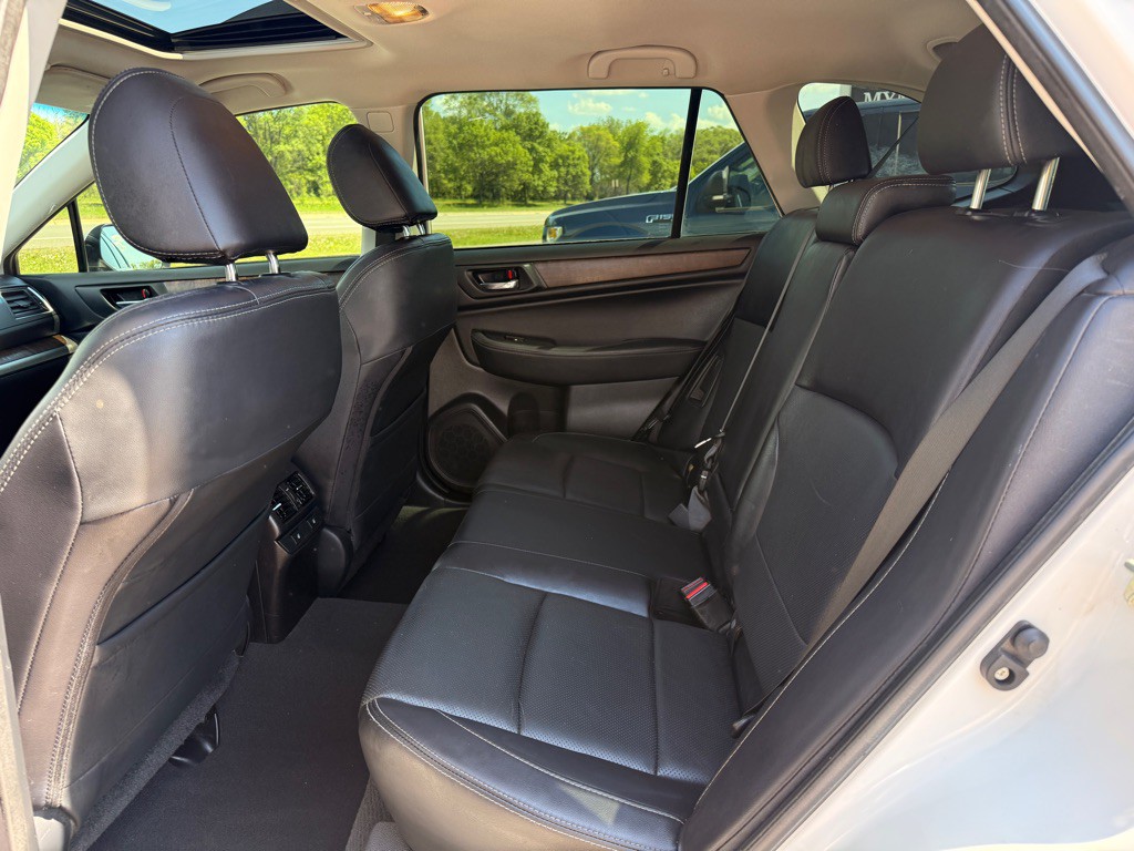 2017 Subaru Outback Image 13