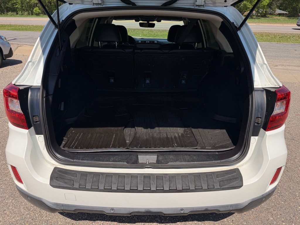 2017 Subaru Outback Image 15
