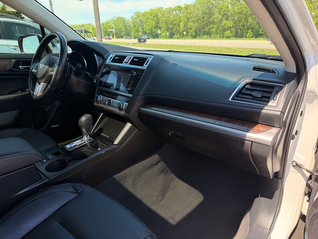 2017 Subaru Outback Image 19