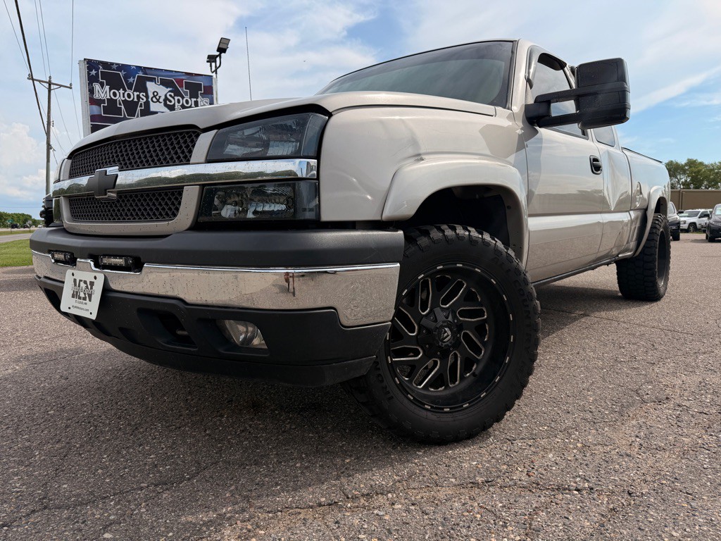 2005 Chevrolet Silverado 1500 Image 1