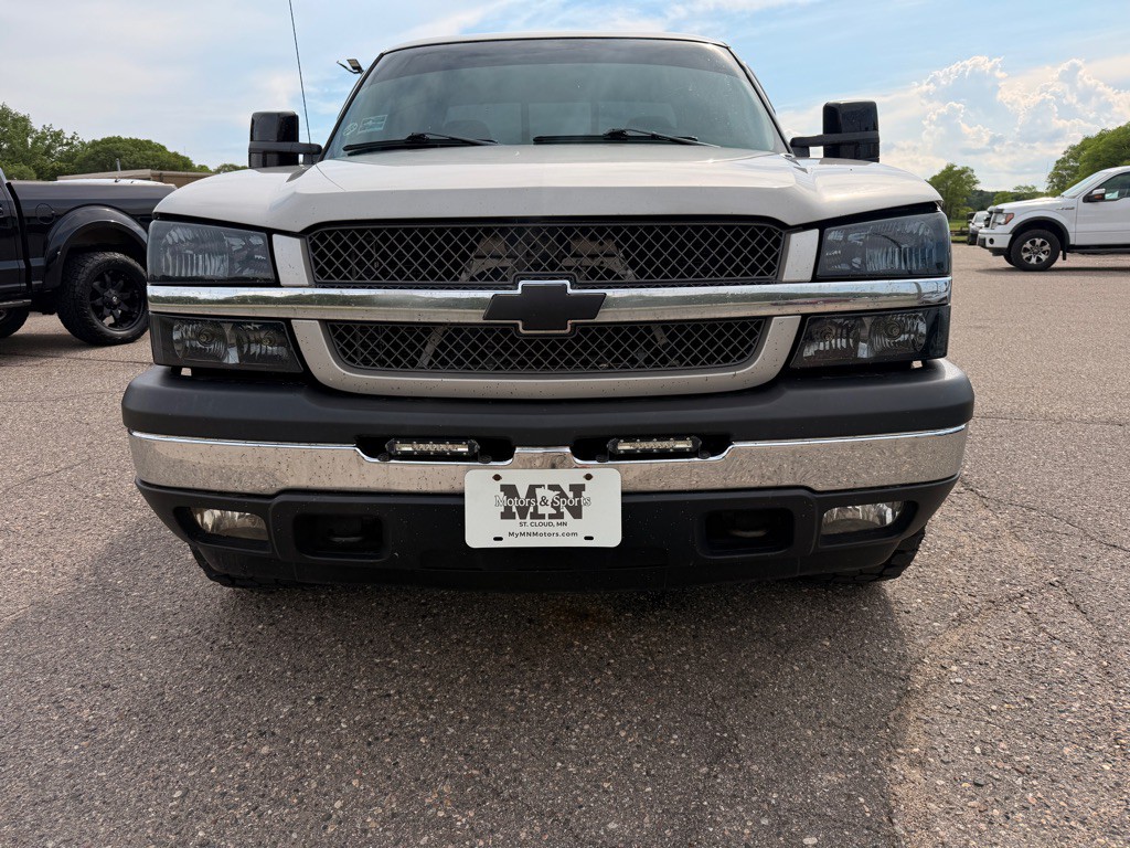 2005 Chevrolet Silverado 1500 Image 2
