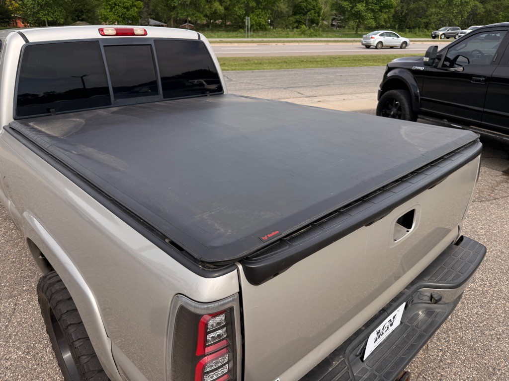 2005 Chevrolet Silverado 1500 Image 12