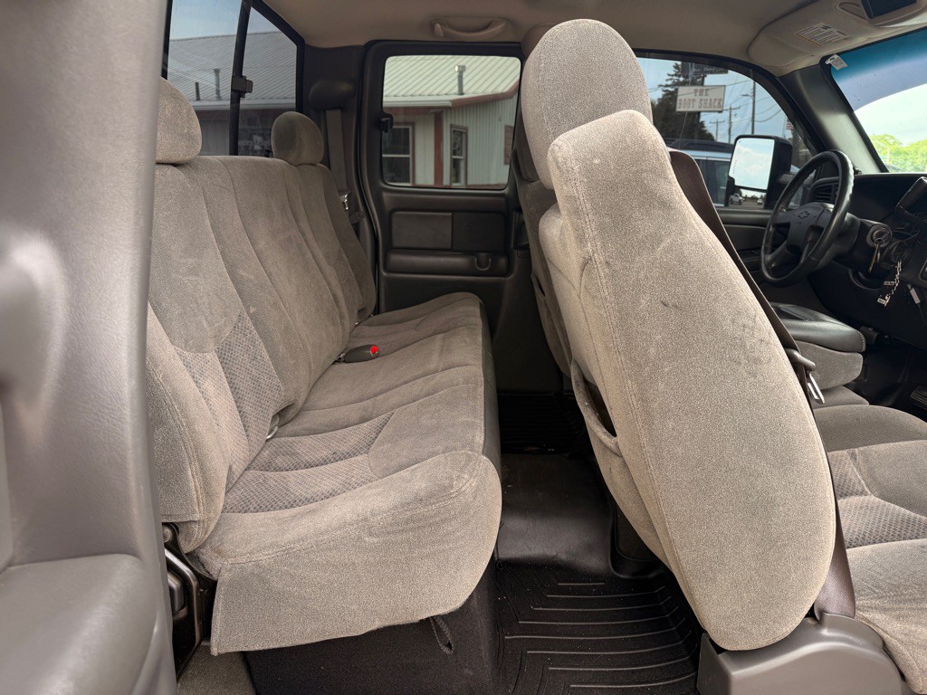 2005 Chevrolet Silverado 1500 Image 14