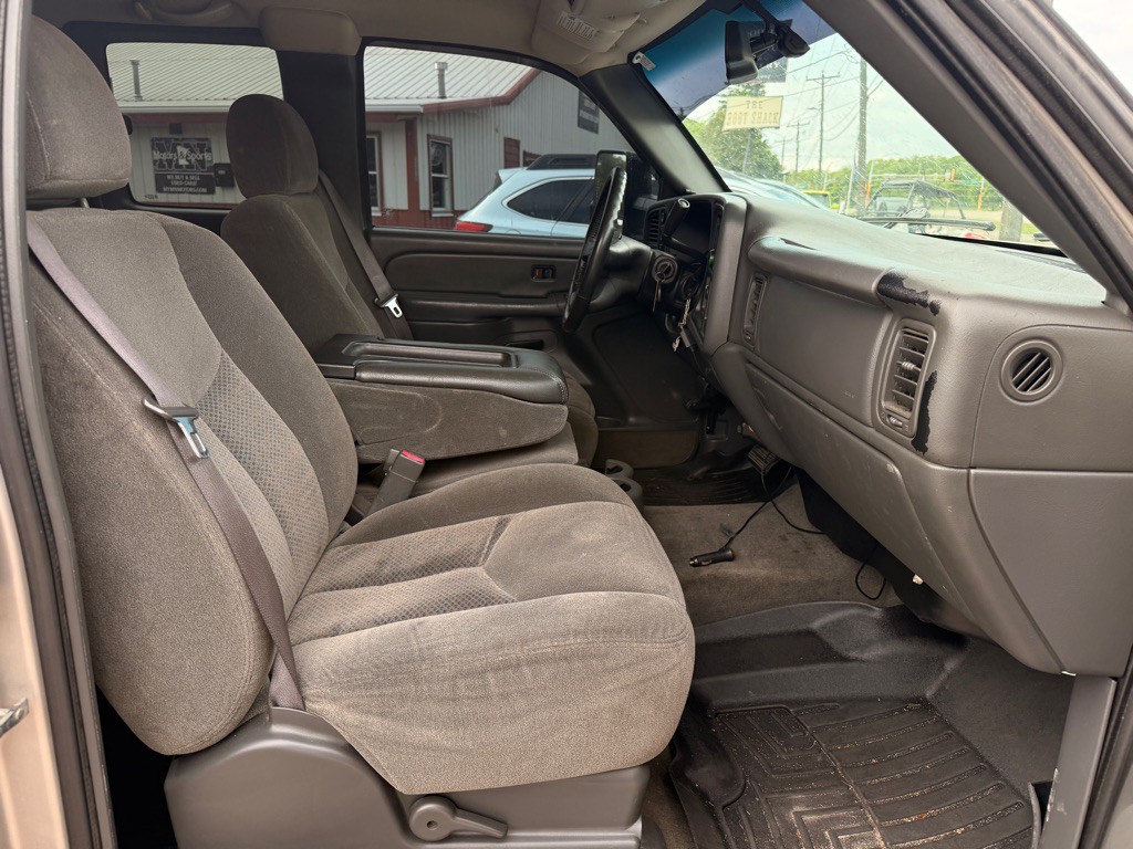2005 Chevrolet Silverado 1500 Image 15