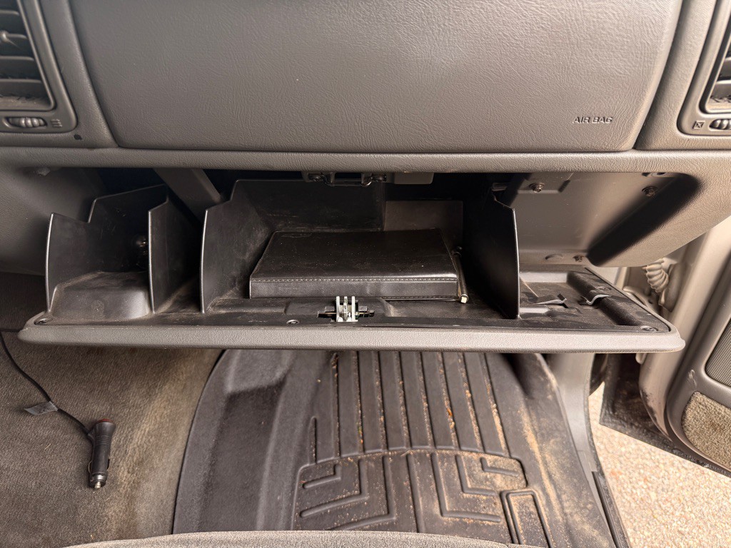 2005 Chevrolet Silverado 1500 Image 17
