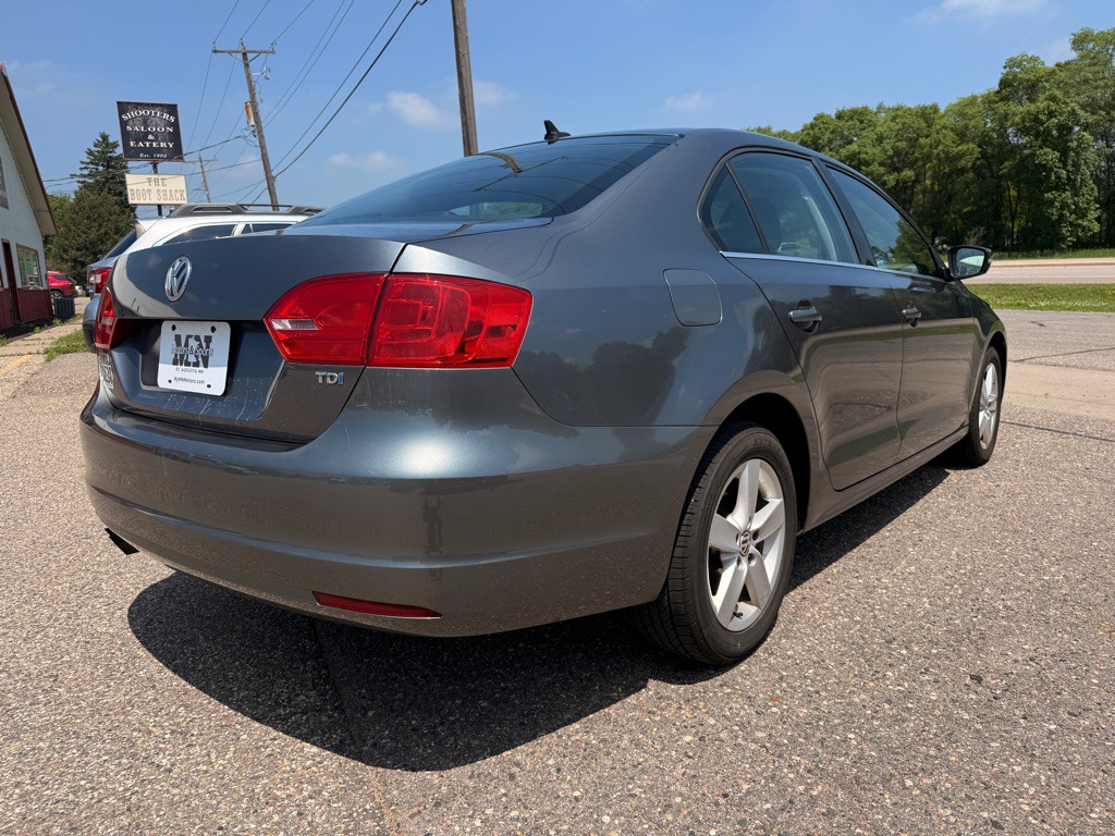 2013 Volkswagen Jetta Image 5