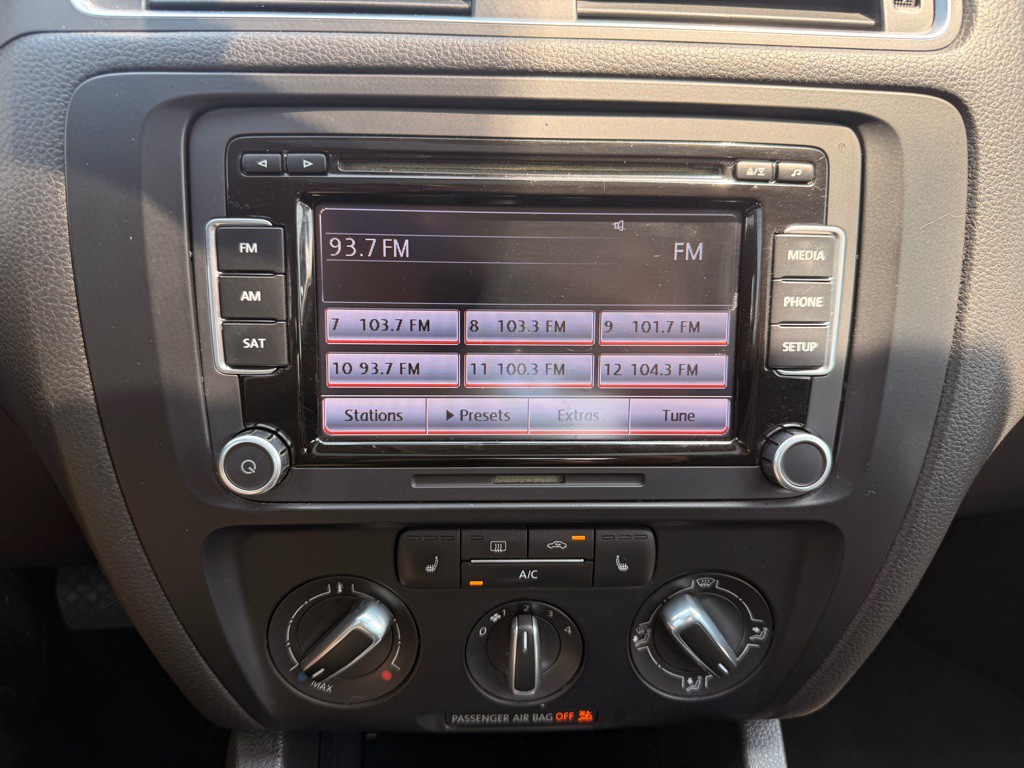 2013 Volkswagen Jetta Image 22