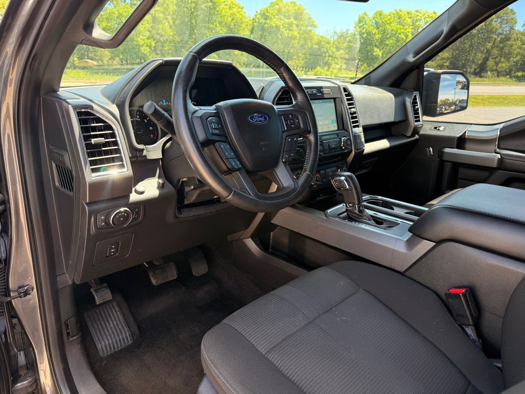 2017 Ford F-150 Image 9
