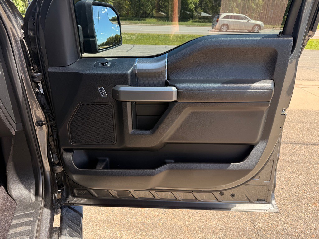 2017 Ford F-150 Image 19