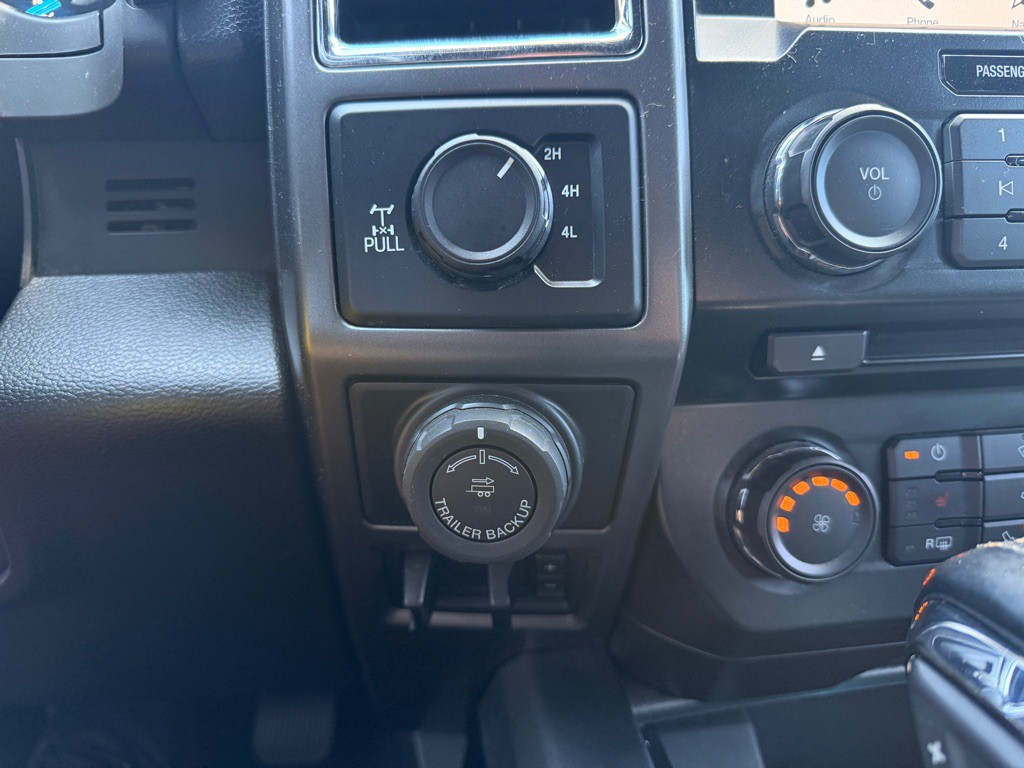 2017 Ford F-150 Image 25