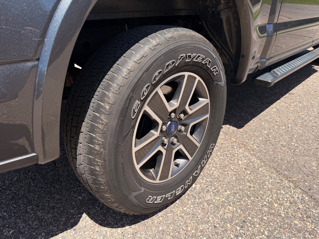 2017 Ford F-150 Image 32