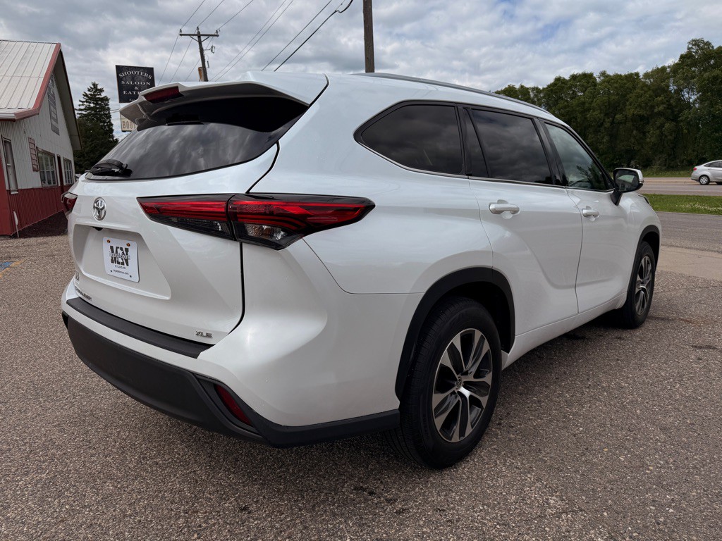 2022 Toyota Highlander Image 5