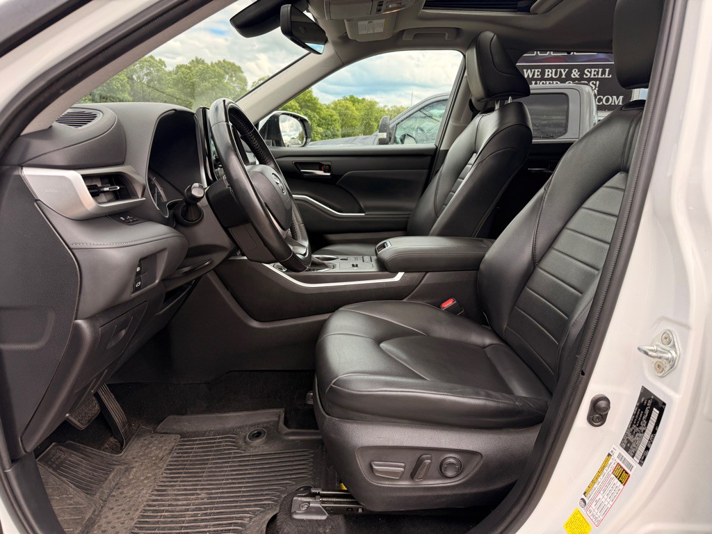 2022 Toyota Highlander Image 10