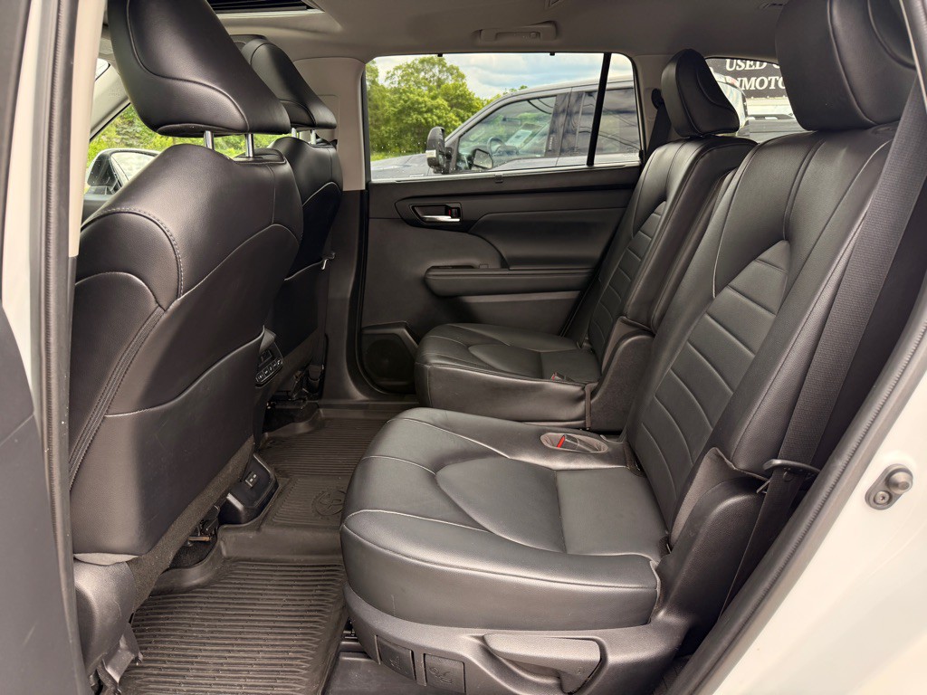 2022 Toyota Highlander Image 13