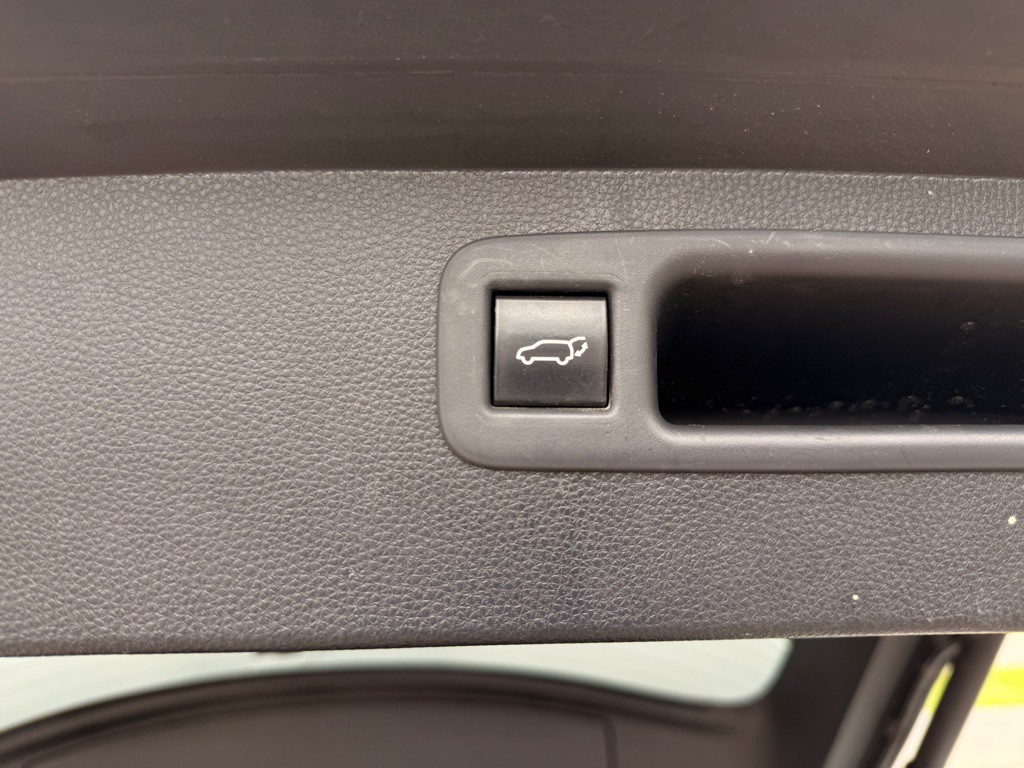2022 Toyota Highlander Image 16