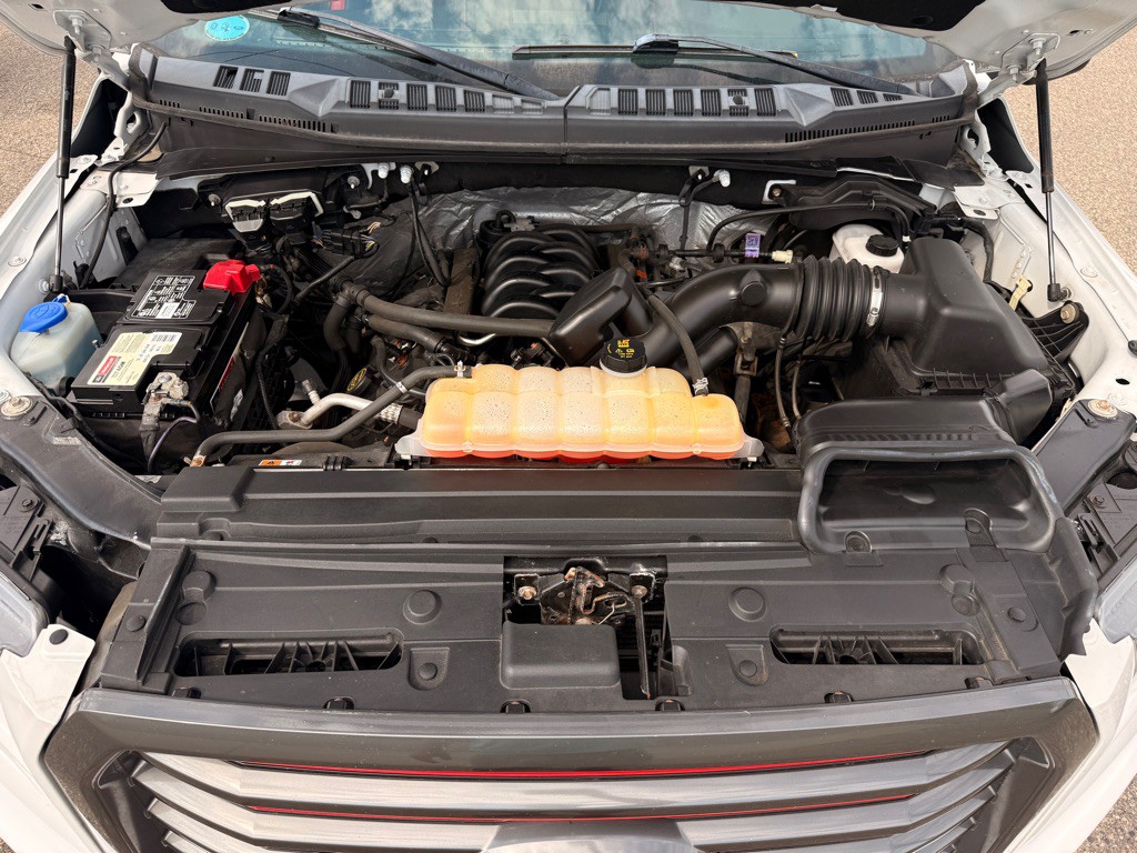 2017 Ford F-150 Image 32