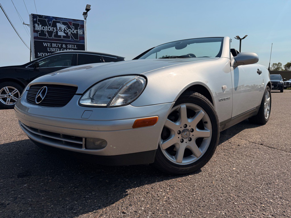 2000 Mercedes-Benz SLK-Class Image 1