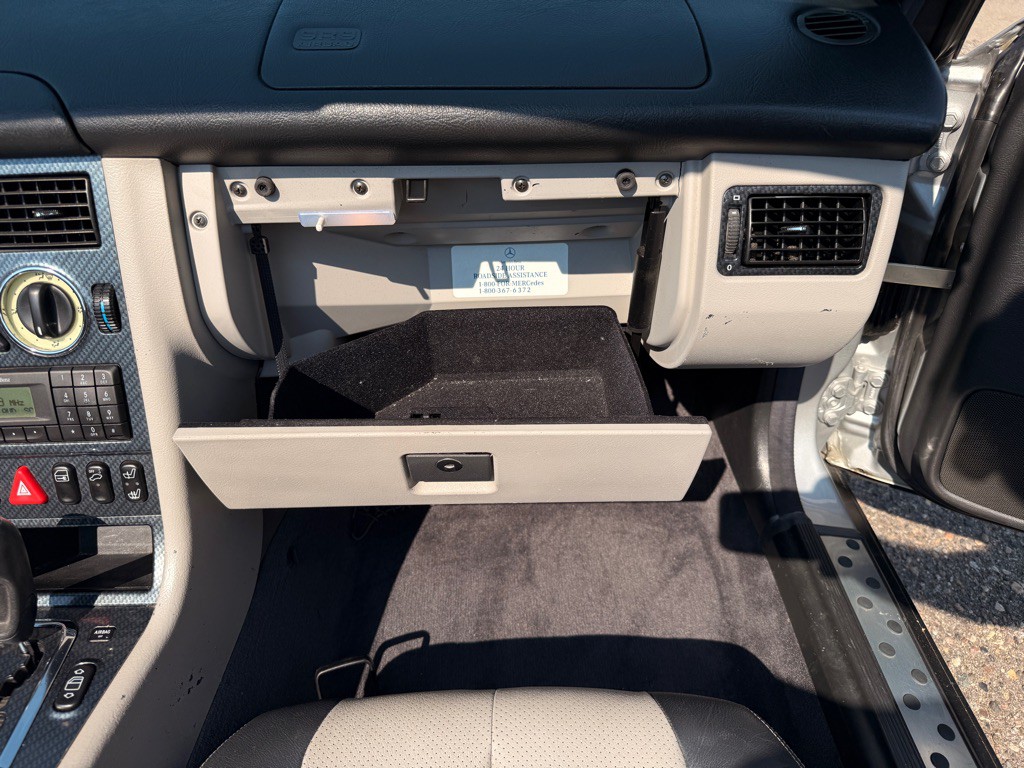 2000 Mercedes-Benz SLK-Class Image 14