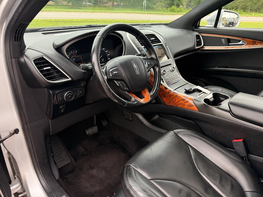 2016 Lincoln MKX Image 9
