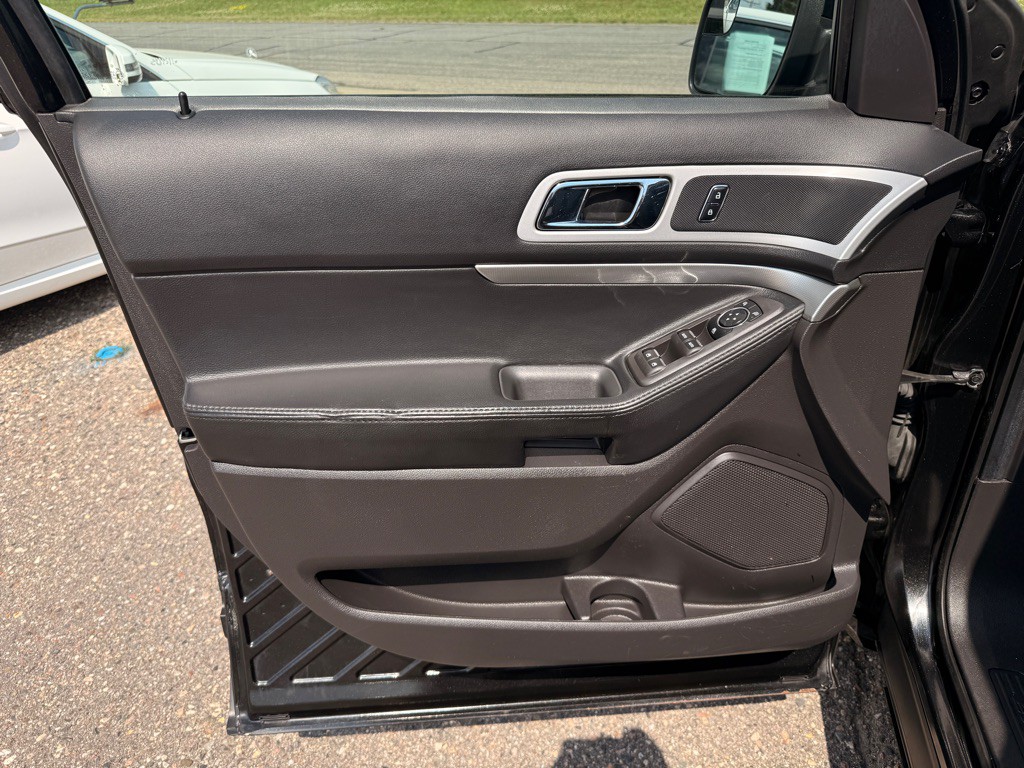 2014 Ford Explorer Image 12