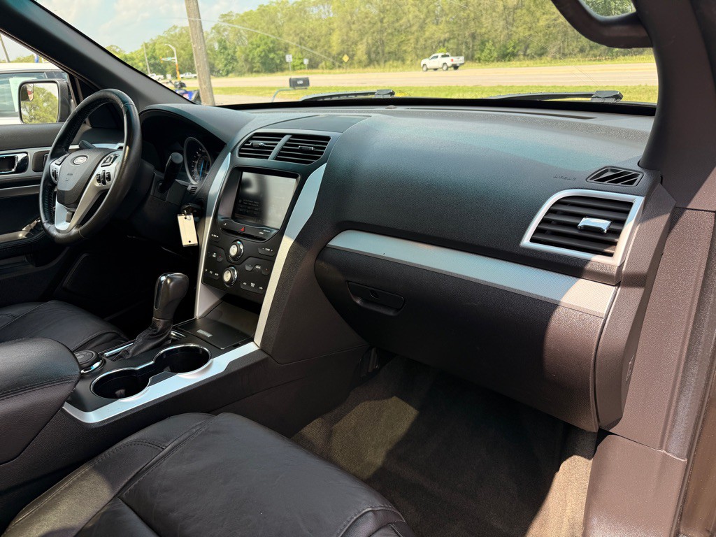 2014 Ford Explorer Image 19