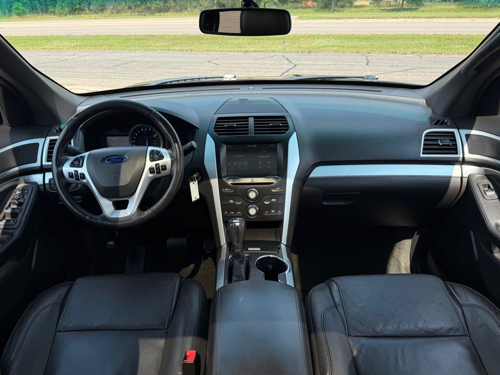 2014 Ford Explorer Image 22