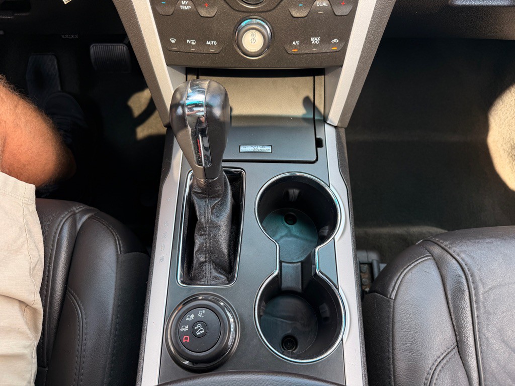 2014 Ford Explorer Image 23
