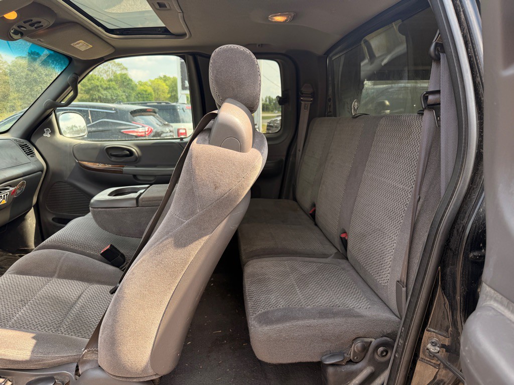 2002 Ford F-150 Image 11