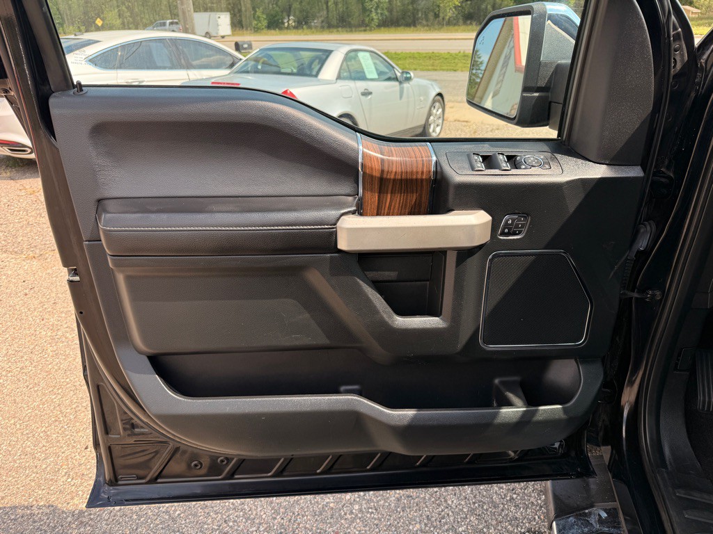2016 Ford F-150 Image 12