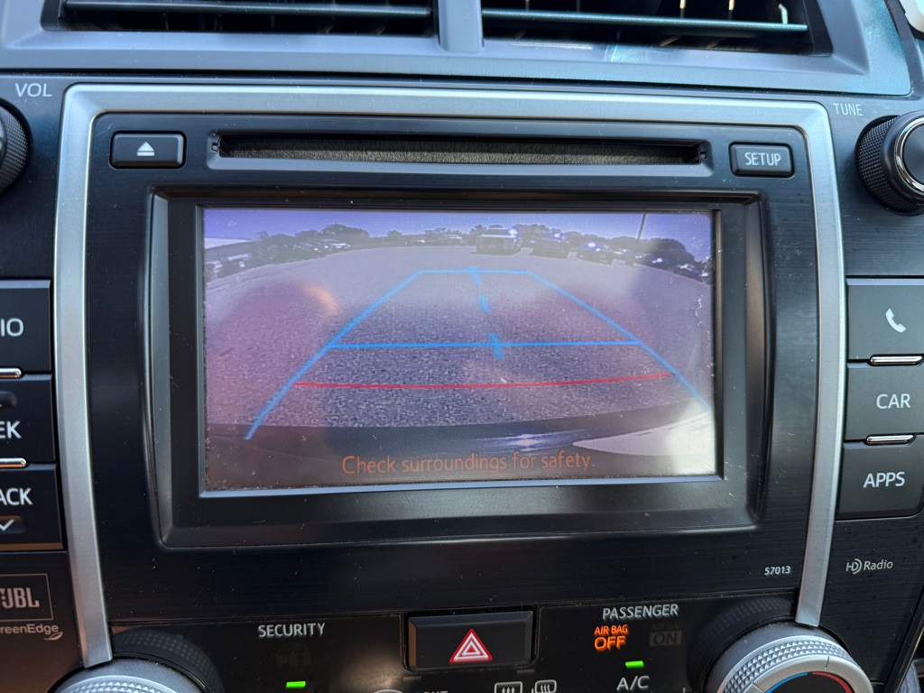 2012 Toyota Camry Image 22