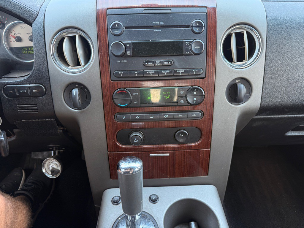 2007 Ford F-150 Image 21