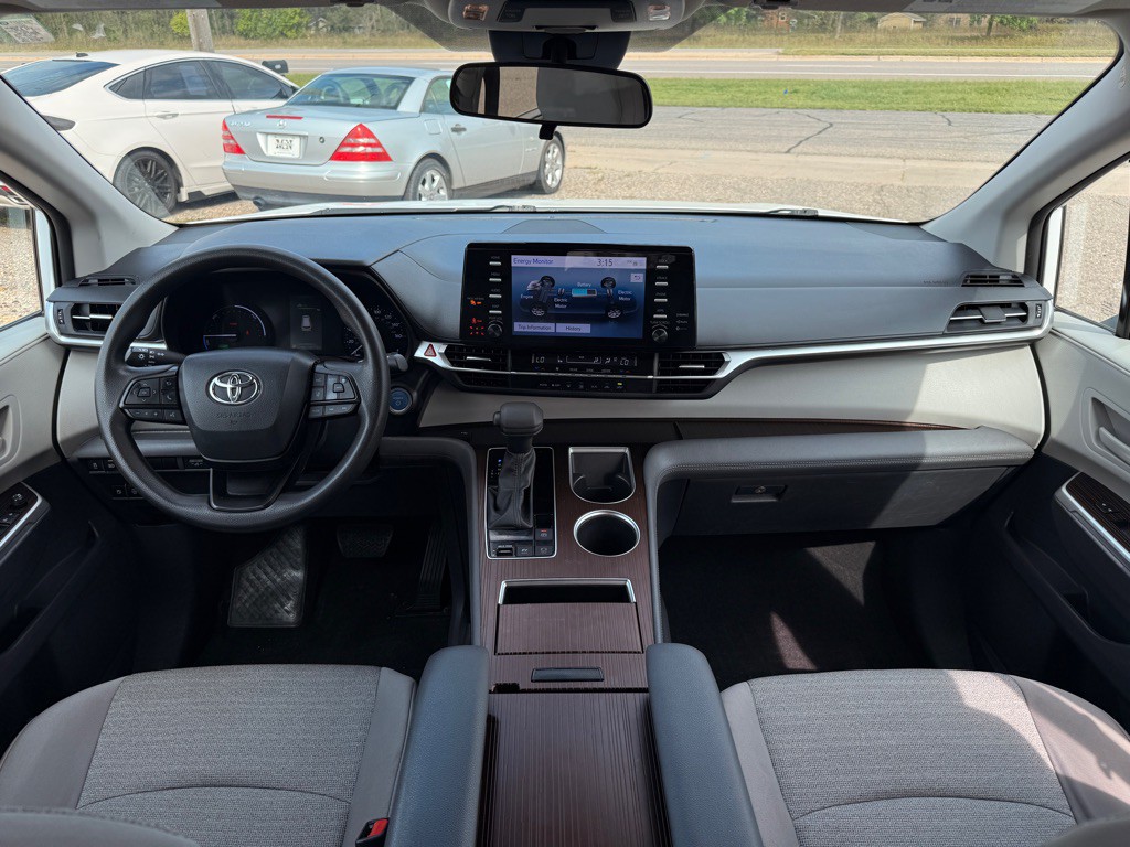 2023 Toyota Sienna Image 19
