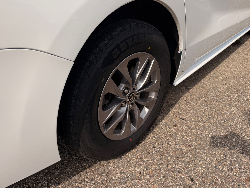 2023 Toyota Sienna Image 30