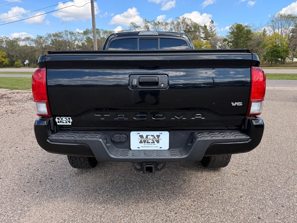 2016 Toyota Tacoma Image 6