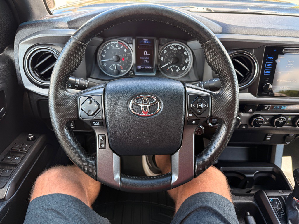 2016 Toyota Tacoma Image 24