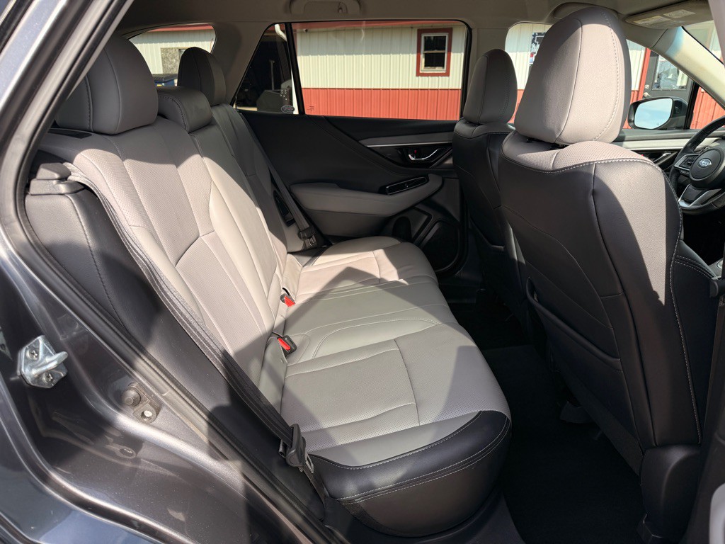 2022 Subaru Outback Image 16