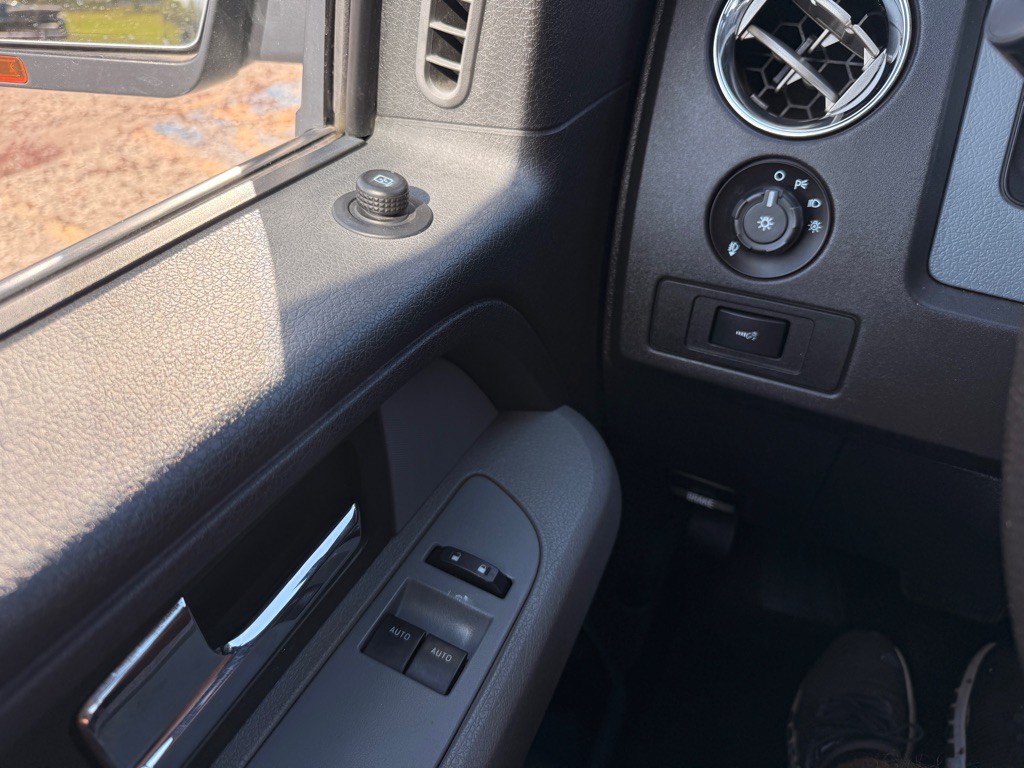 2014 Ford F-150 Image 21