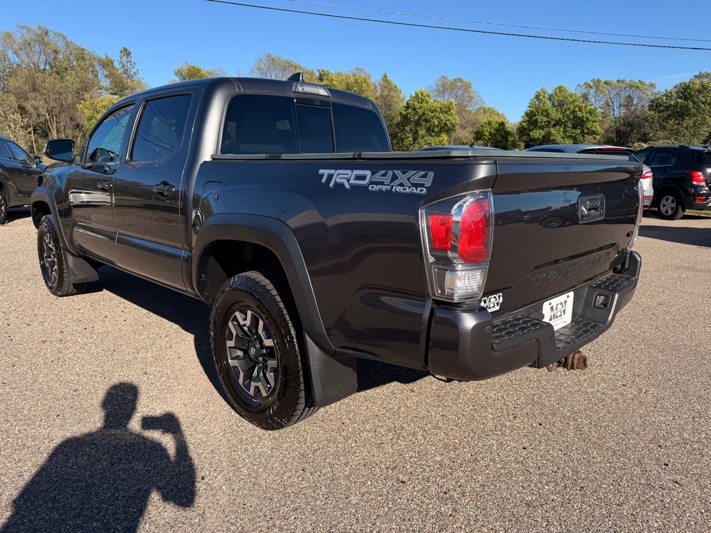 2020 Toyota Tacoma Image 7