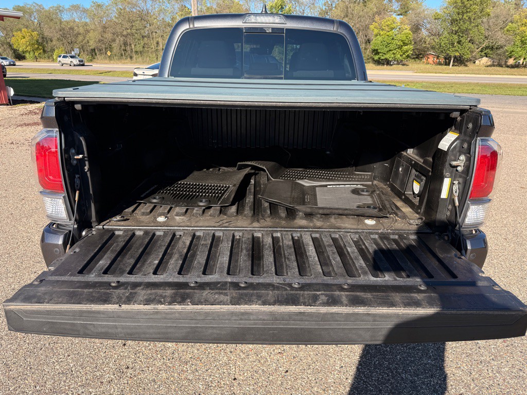 2020 Toyota Tacoma Image 14