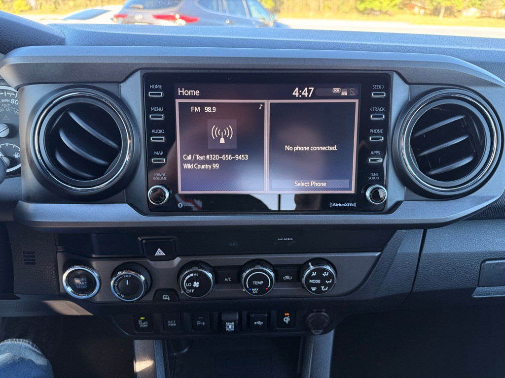 2020 Toyota Tacoma Image 22
