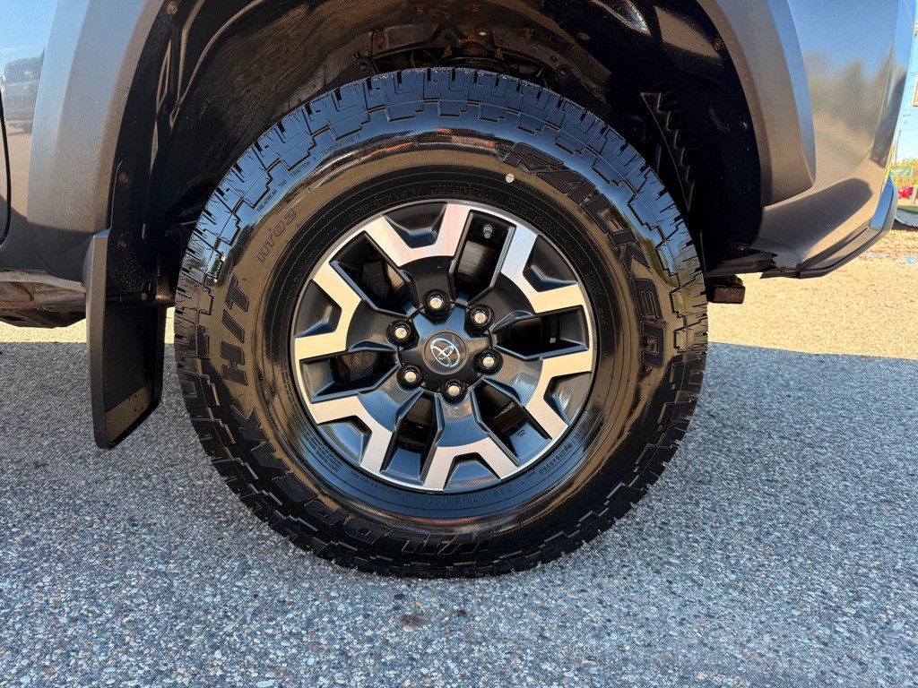 2020 Toyota Tacoma Image 29