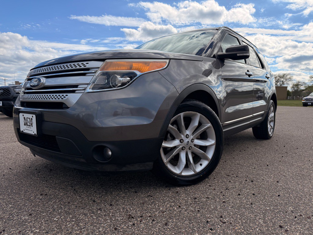 2014 Ford Explorer Image 1