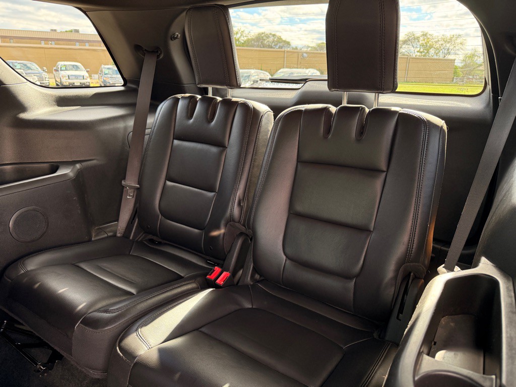 2014 Ford Explorer Image 12