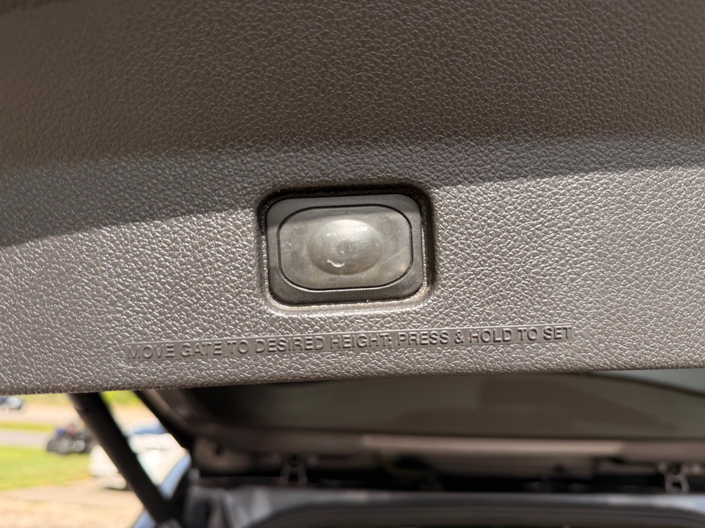 2014 Ford Explorer Image 14