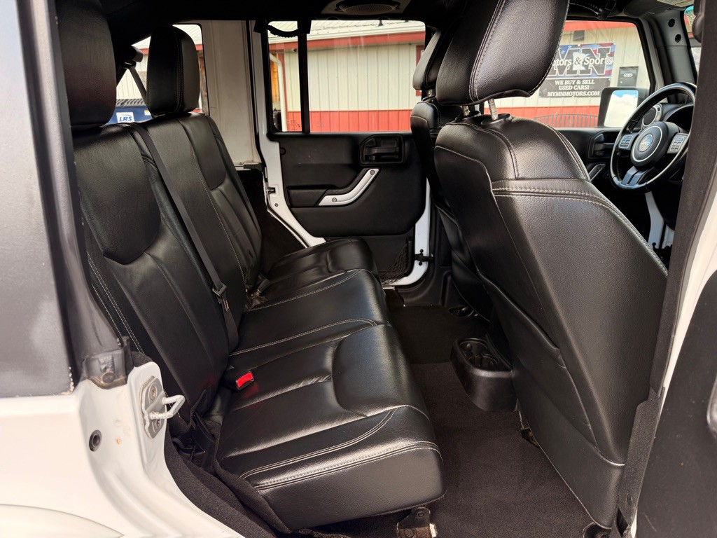 2013 Jeep Wrangler Unlimited Image 14
