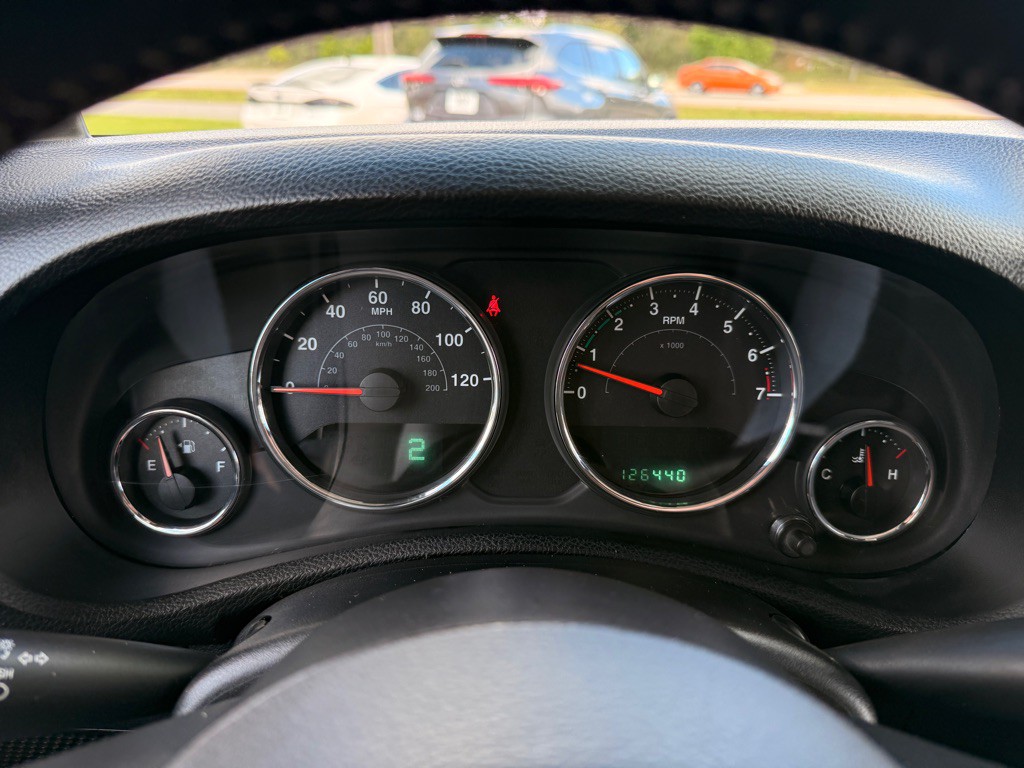 2013 Jeep Wrangler Unlimited Image 25