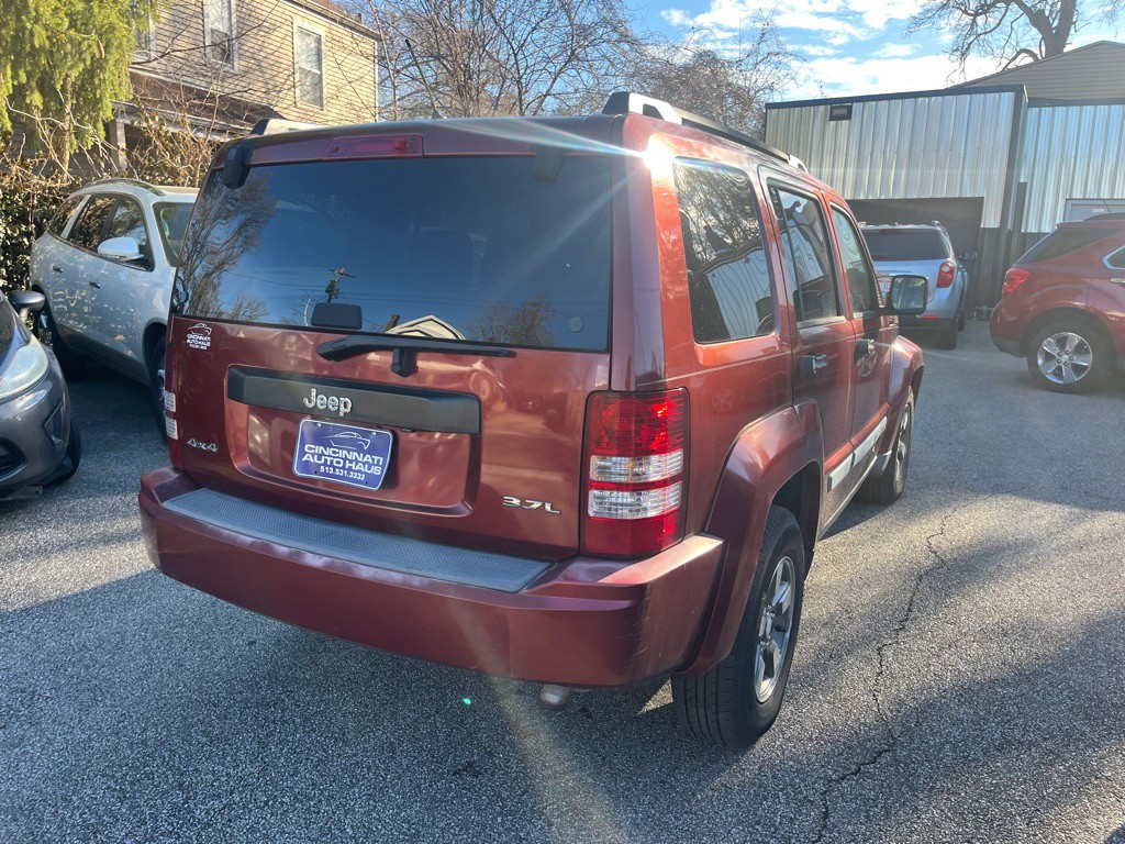 2008 Jeep Liberty Image 3