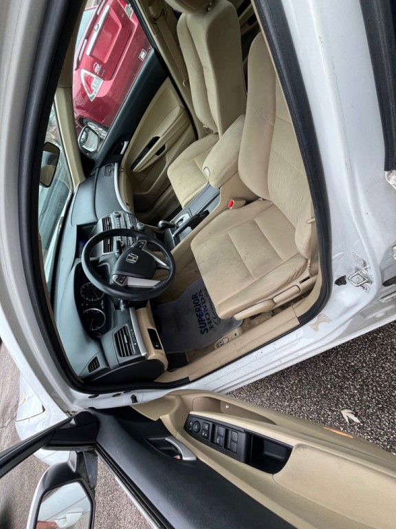 2012 Honda Accord Image 5